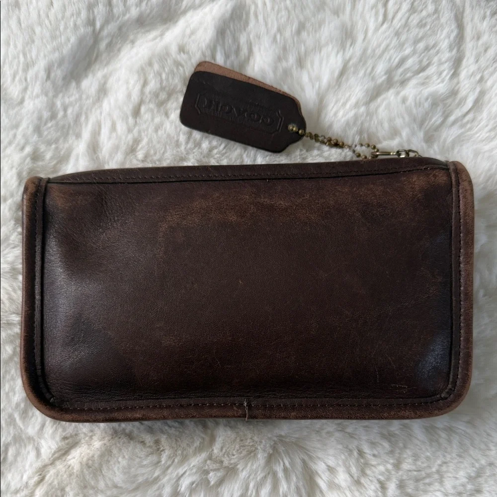Vintage Mahogany Brown Leather Coach Chunky 7165 Cosmetic
Bag Pouch w/ Hangtag - Picture 7 of 10